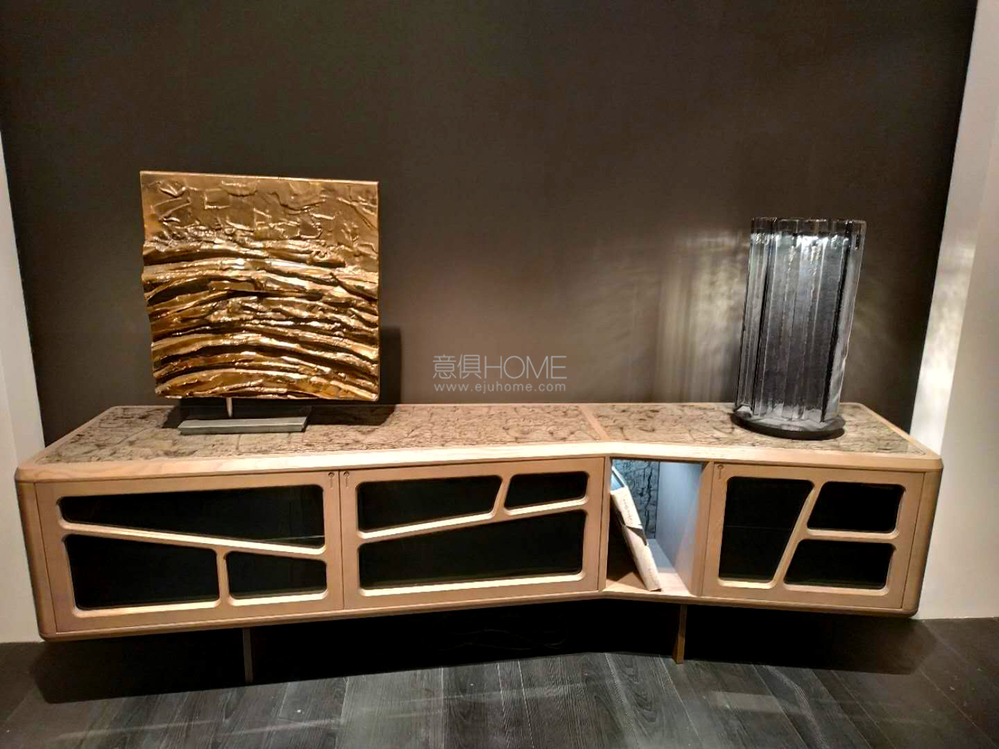 1554973797843728.jpg