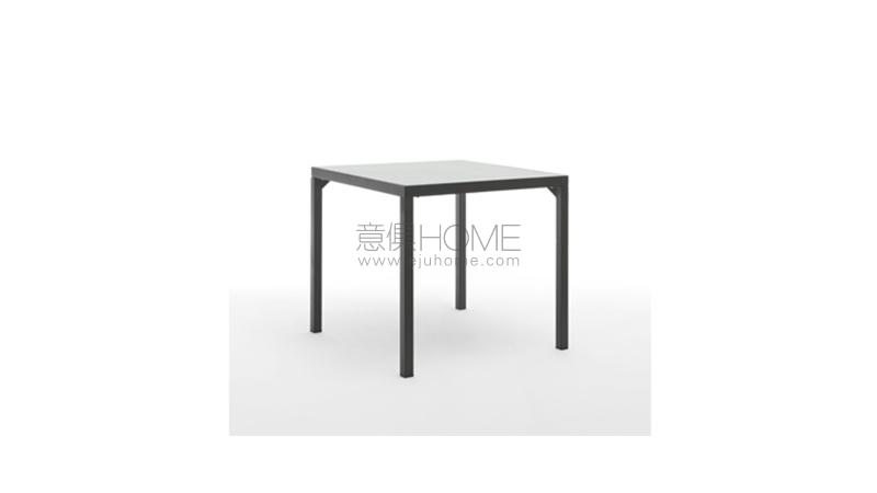 FLAT 308 table 桌子