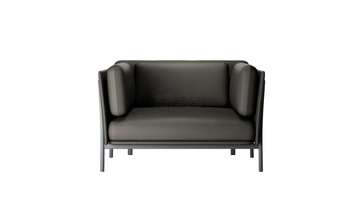 TWELVE 1 - 880 休闲椅