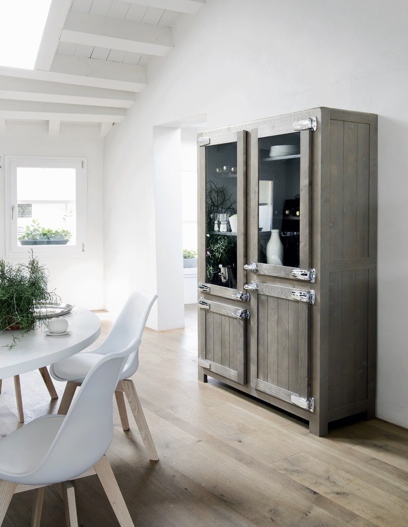 madie Unit Easy four doors 餐边柜